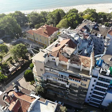 Luxury Seaside Apartmán *